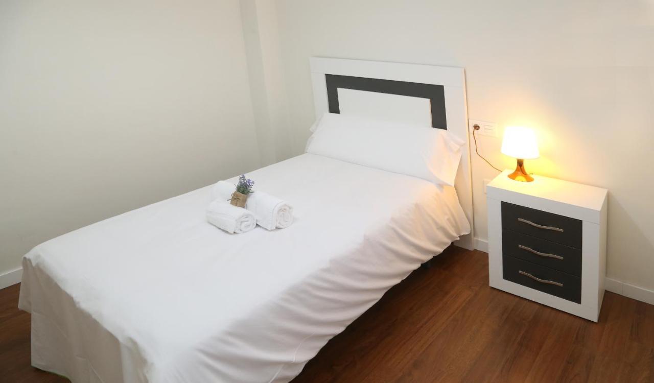 Apartamento Turistico Puente Romano P4 Bajo C Salamanca Eksteriør billede