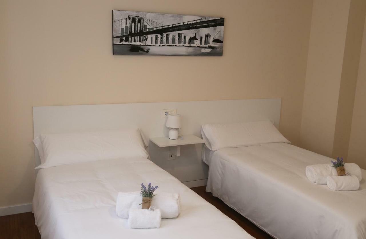 Apartamento Turistico Puente Romano P4 Bajo C Salamanca Eksteriør billede