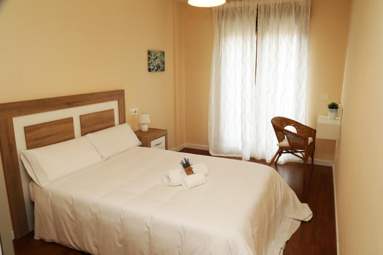 Apartamento Turistico Puente Romano P4 Bajo C Salamanca Eksteriør billede